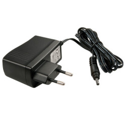 Lindy 70227 power adapter/inverter Indoor Black